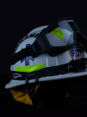 تكريم من إطفاء نيويورك