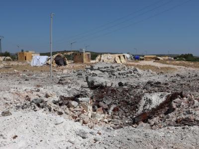 هجمات جديدة لنظام الأسد وروسيا على شمال غربي سوريا…التصعيد ينذر بموجة نزوح للسكان