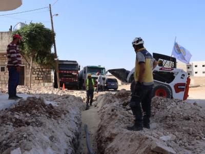 مشروع جديد للدفاع المدني السوري بالتنسيق مع المجلس المحلي في مدينة الباب لإعادة تأهيل شبكات المياه والصرف الصحي في عدة أحياء من المدينة