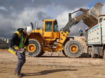 البدء بمشروع لإزالة الأنقاض في منطقة الباب شرقي حلب