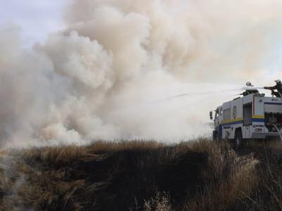 للحد من آثار الحرائق على المحاصيل الزراعية وحماية الأمن الغذائي… الدفاع المدني السوري يضع خطة استجابة طارئة مع بدء موسم الحصاد