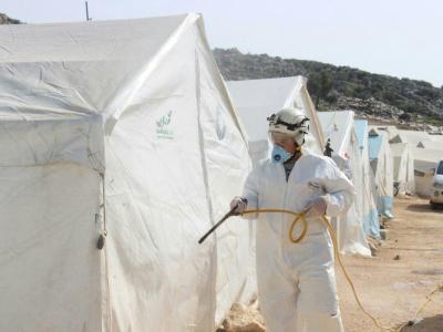 ضمن حملة الوقاية من "كورونا"...تطهير نحو 1500 موقعاً في الشمال السوري خلال أسبوع بينها 72 مخيماً