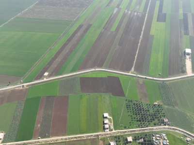 مشروع جديد للدفاع المدني السوري بإعادة تأهيل وتزفيت طريق النمرة – البالعة في ريف إدلب الغربي