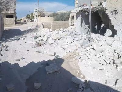 نظام الأسد وروسيا يواصلان الهجمات على المدنيين …وضحايا بقصف مدفعي وصاروخي على ريفي إدلب وحلب