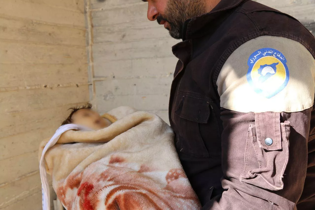 بيان مشترك من الدفاع المدني السوري ومديرية صحة ادلب حول مجزرة خان شيخون بريف إدلب